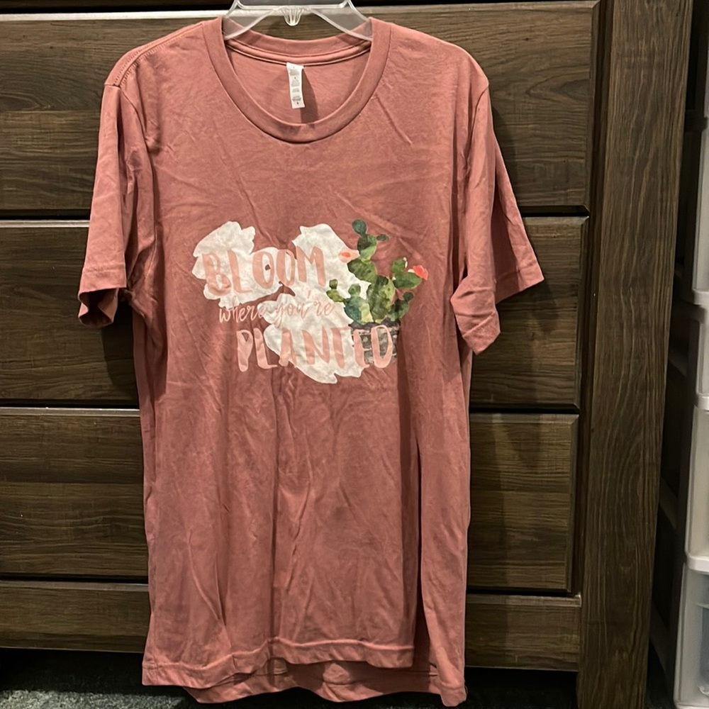 Medium tee